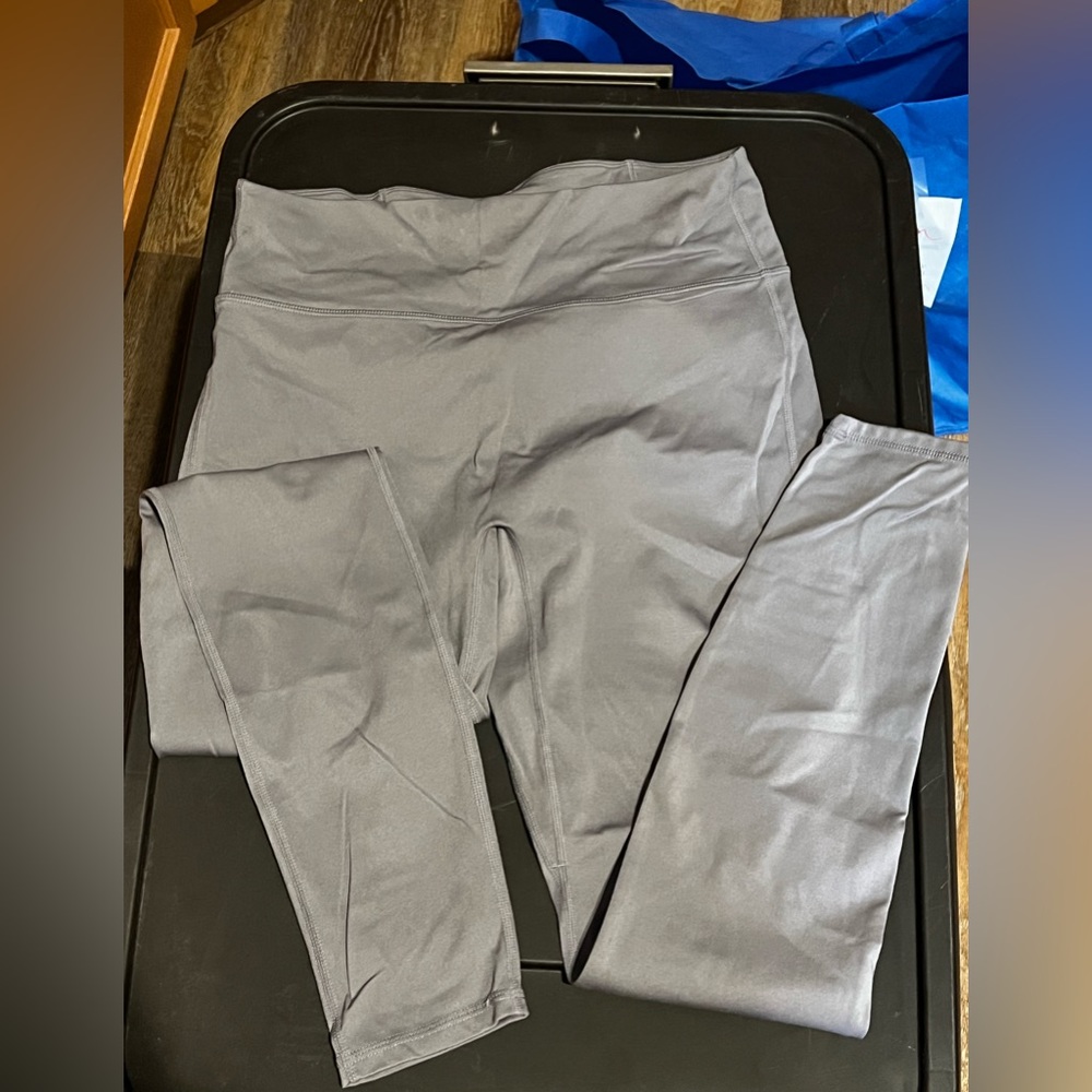 Fabletics. Motion 365. Ankle length leggings